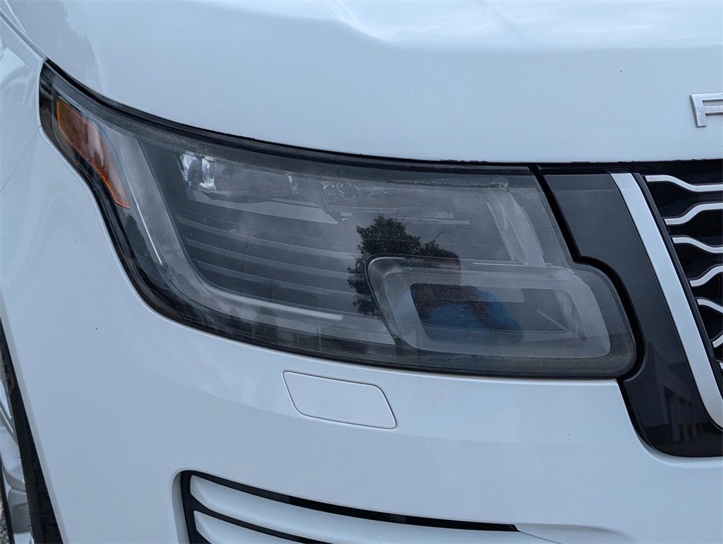 Used 2018 Land Rover Range Rover Supercharged image 9