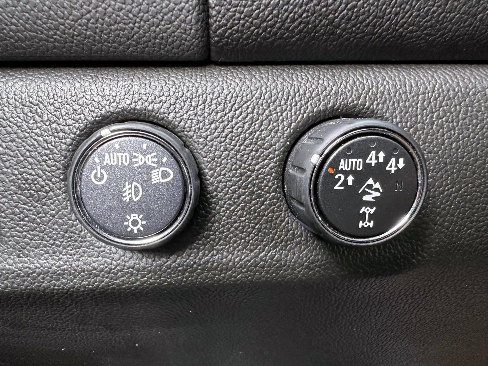 Used 2022 Chevrolet Colorado ZR2 w/ Colorado ZR2 Bison Edition AWD/4WD image 16