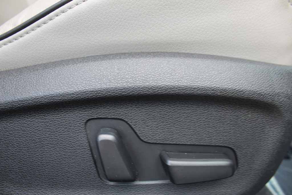 Used 2015 Hyundai Sonata Limited 2.0T FWD image 32