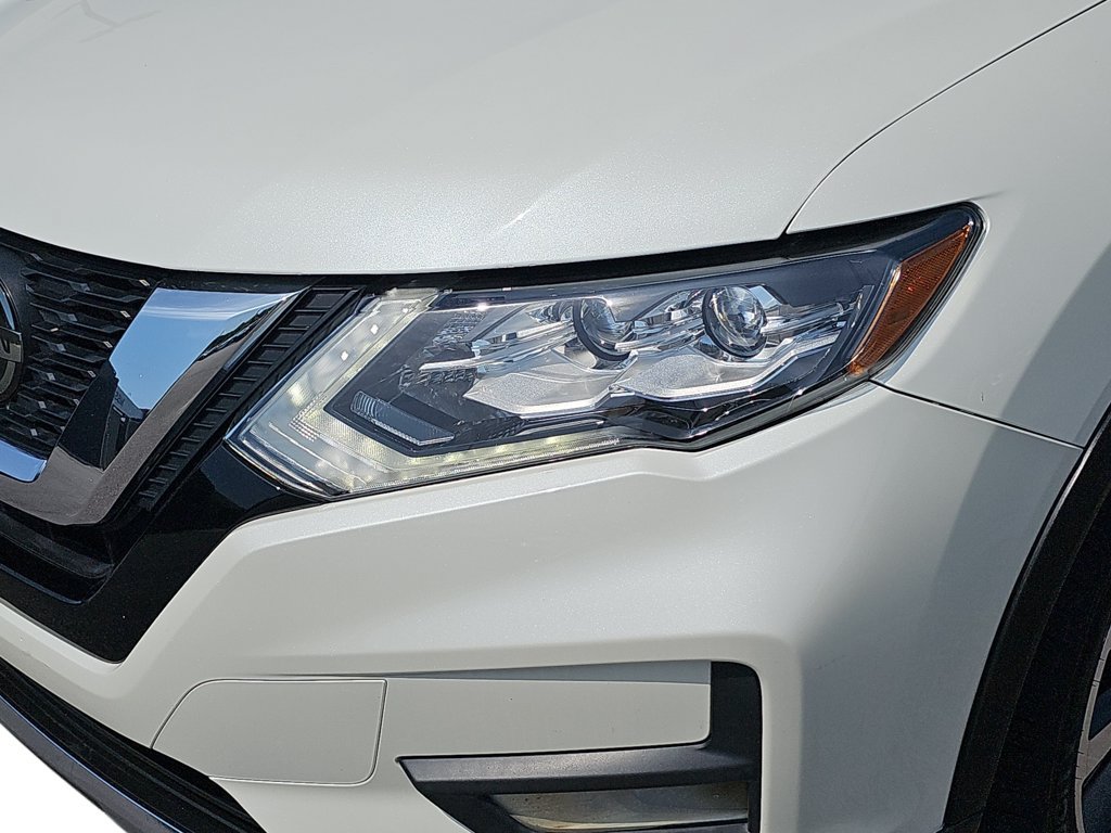 Used 2020 Nissan Rogue SL w/ Premium Package AWD/4WD image 32