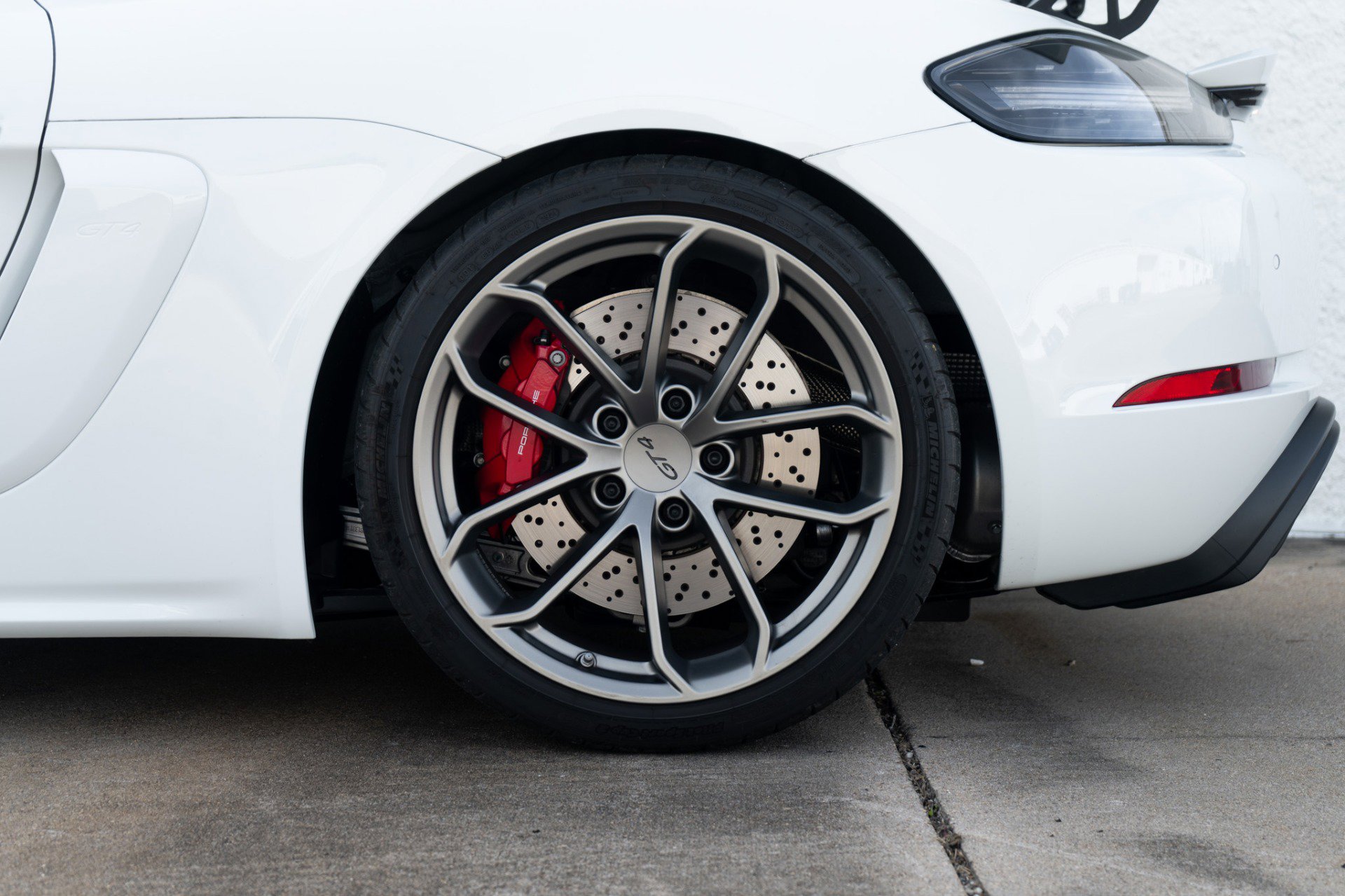 Used 2022 Porsche 718 Cayman GT4 image 27