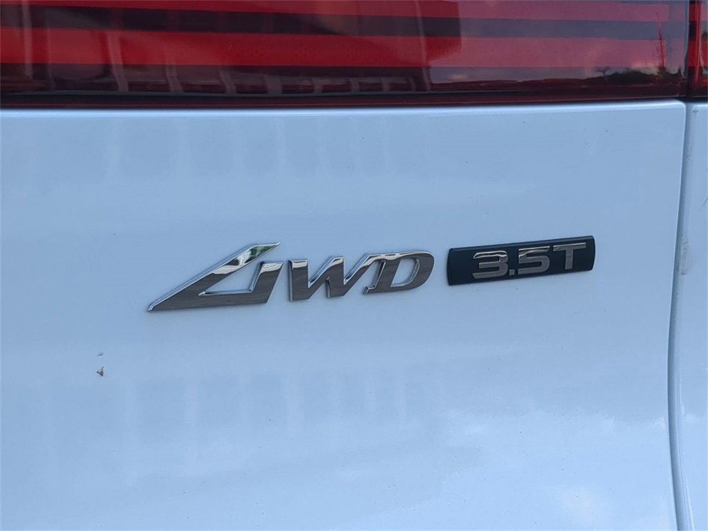 Used 2025 Genesis GV70 3.5T Sport w/ Sport Advanced Package image 12