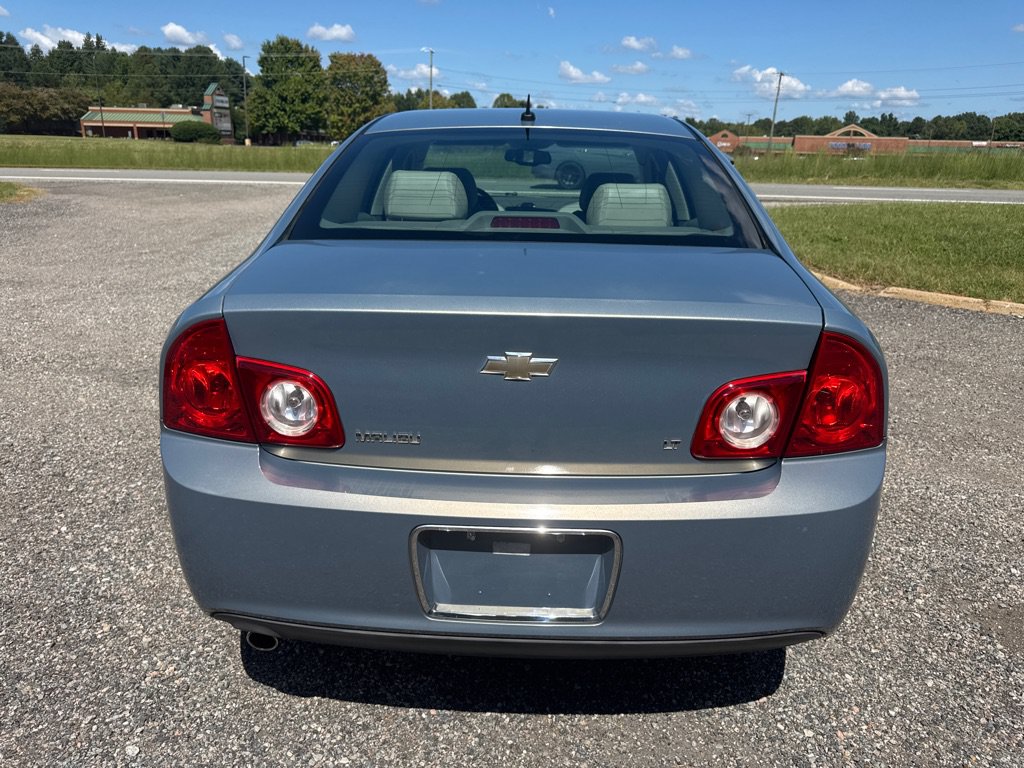 Used 2009 Chevrolet Malibu LT w/ Premium Audio Package FWD image 12