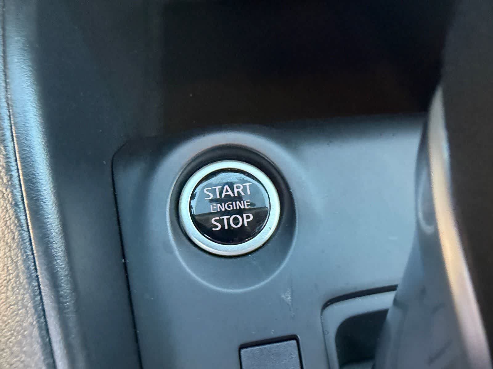 Certified 2025 Nissan Kicks Play S FWD image 27