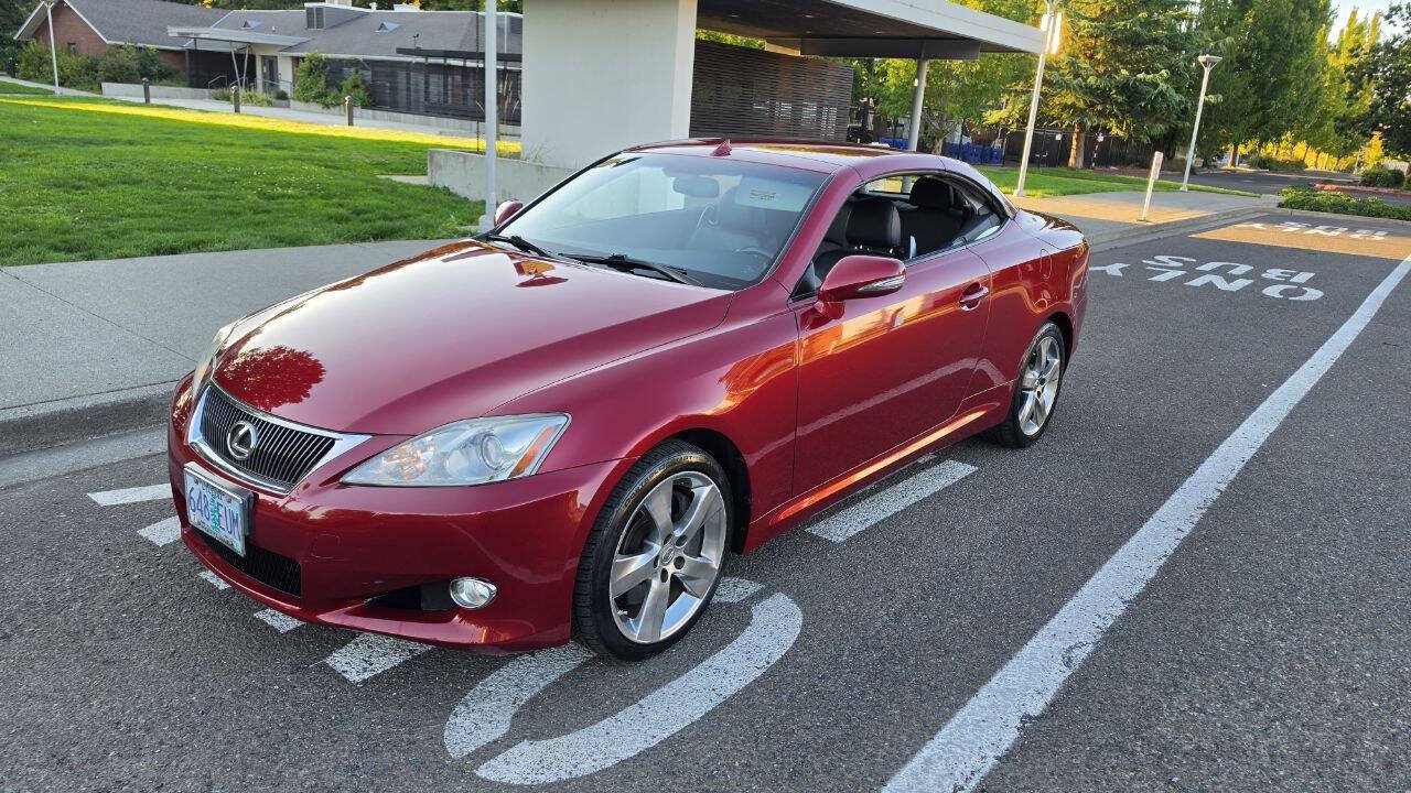 Used 2010 Lexus IS 350C w/ Luxury Pkg RWD image 1