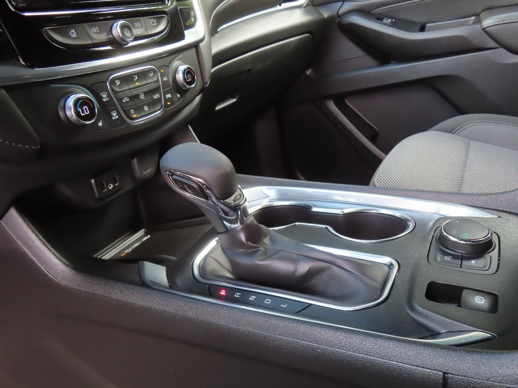 Used 2023 Chevrolet Traverse LT image 6