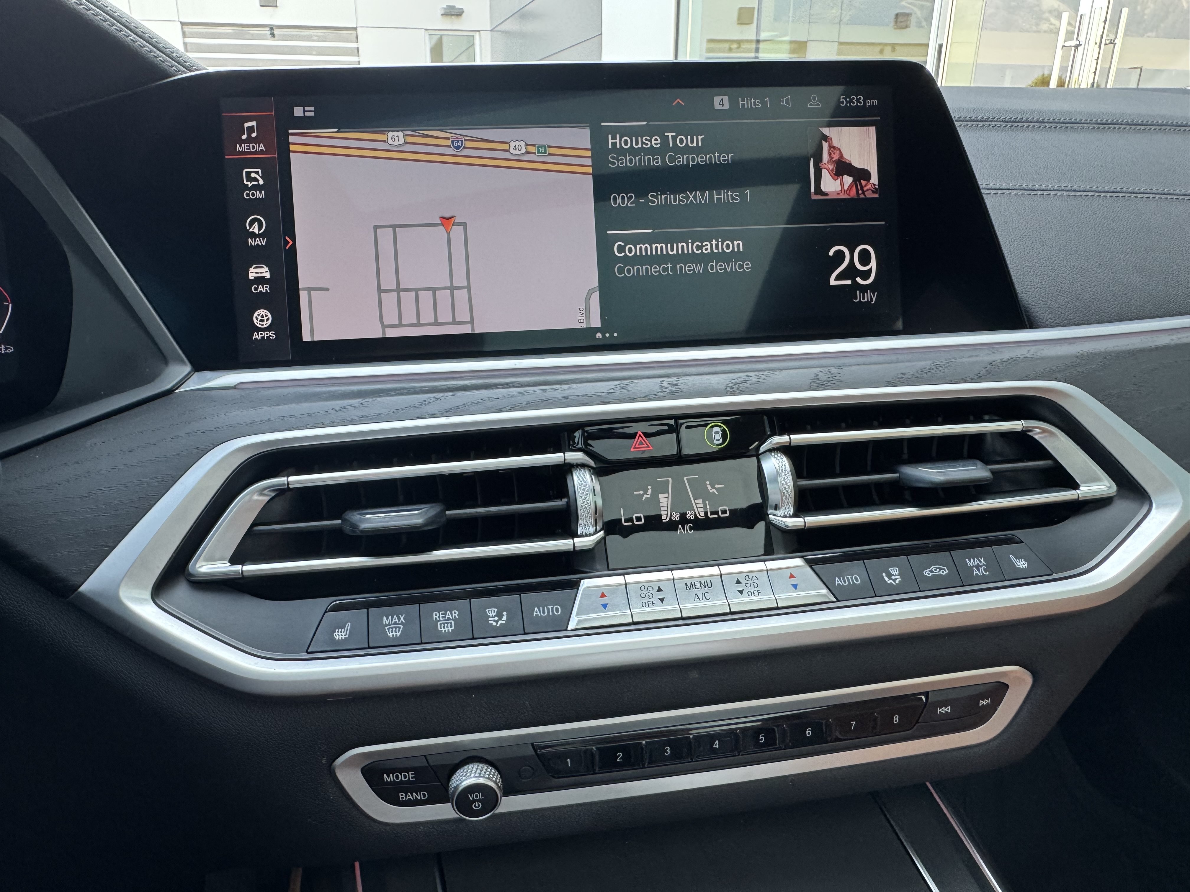 Used 2022 BMW X7 xDrive40i w/ Premium Package AWD/4WD image 19
