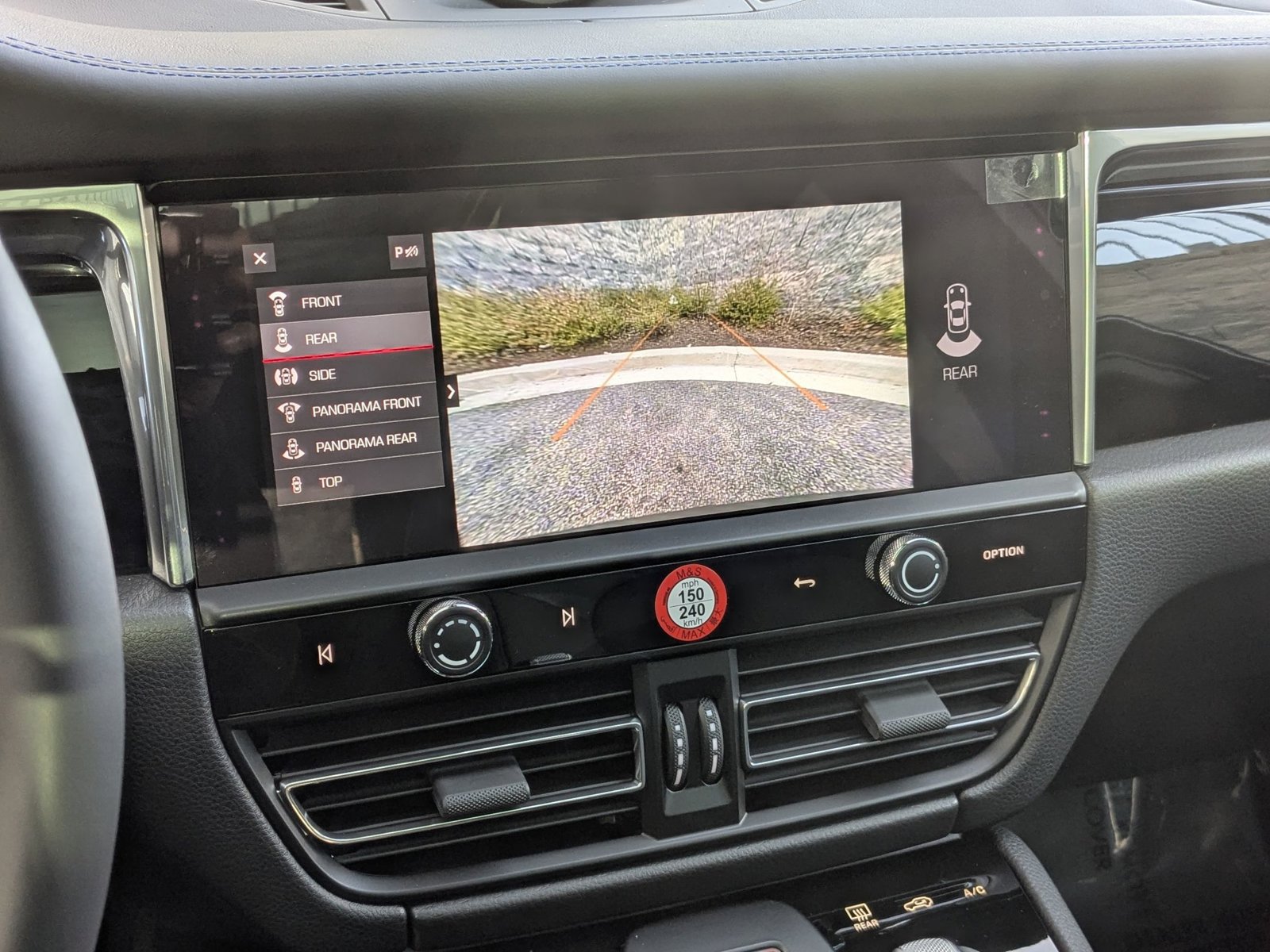 Certified 2026 Porsche Macan S AWD/4WD image 19