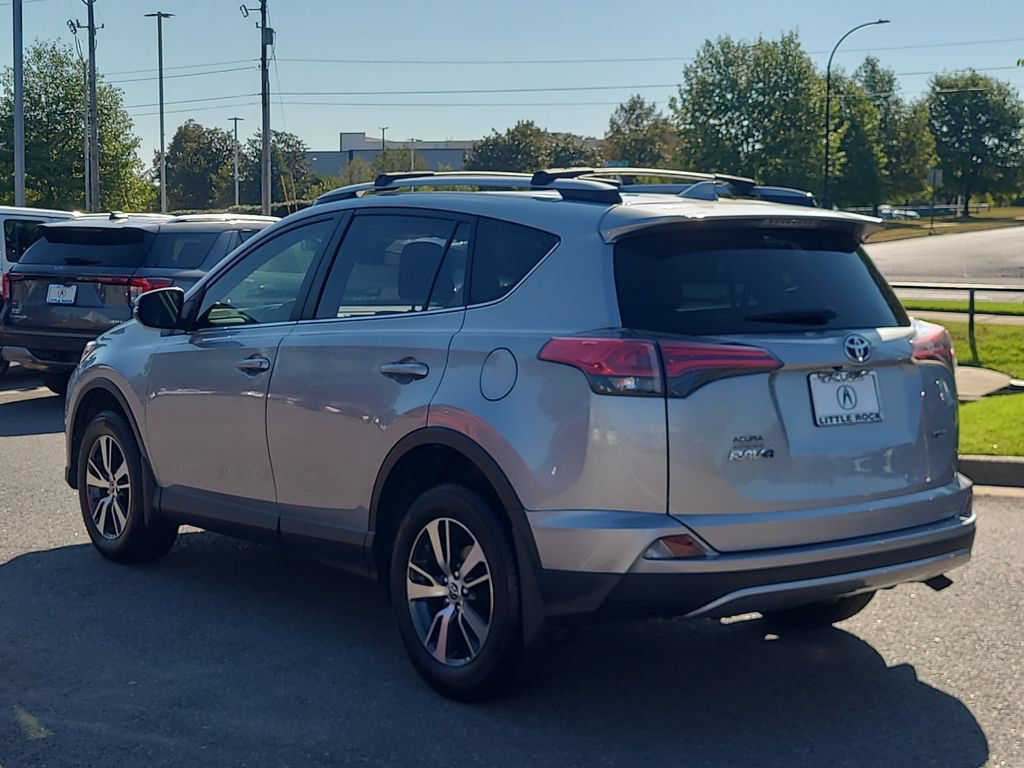 Used 2018 Toyota RAV4 XLE w/ Plus Extra Value Package FWD image 5