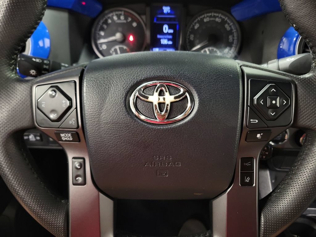 Used 2020 Toyota Tacoma TRD Sport AWD/4WD image 15