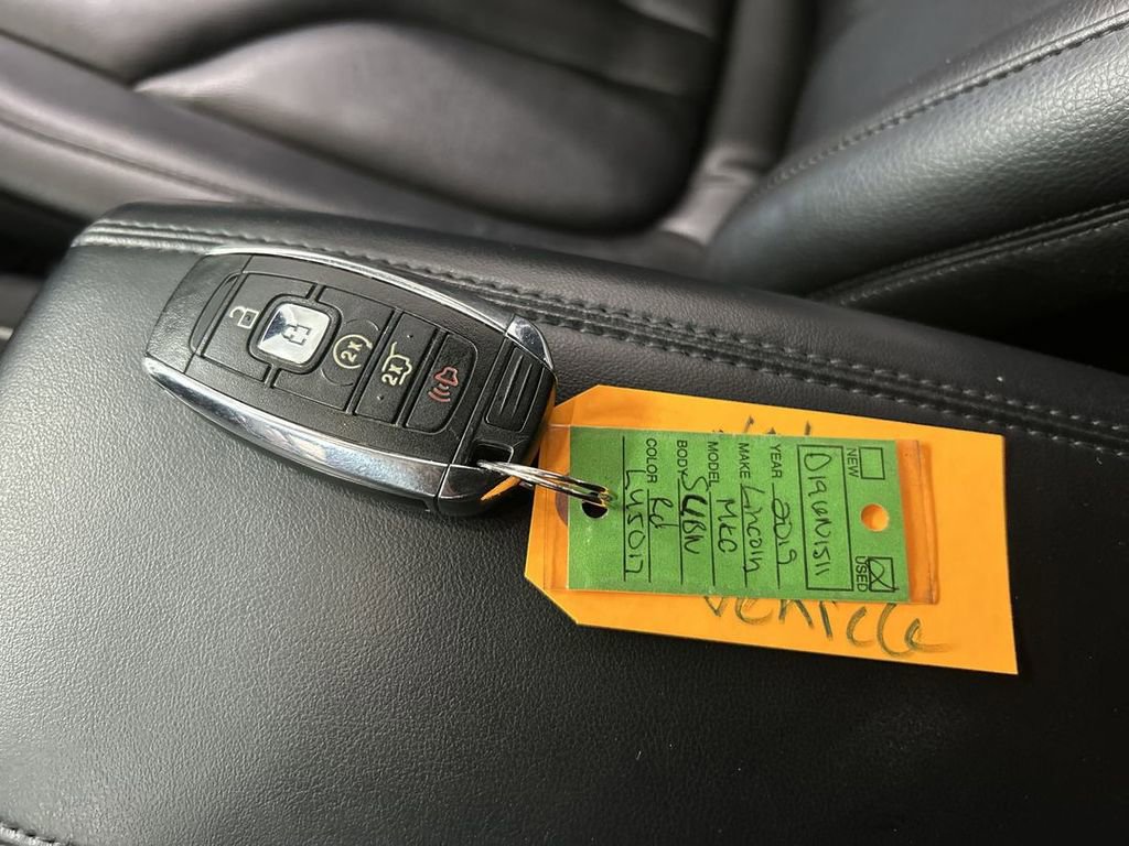 Used 2019 Lincoln MKC Premiere image 12