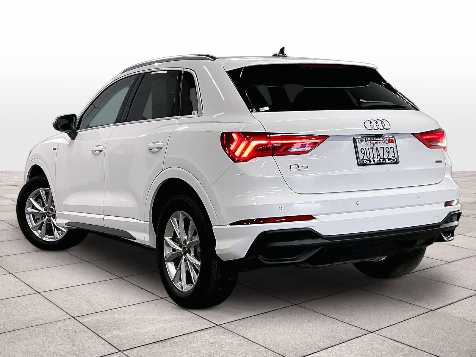 Certified 2025 Audi Q3 2.0T Premium w/ Convenience Package AWD/4WD image 12