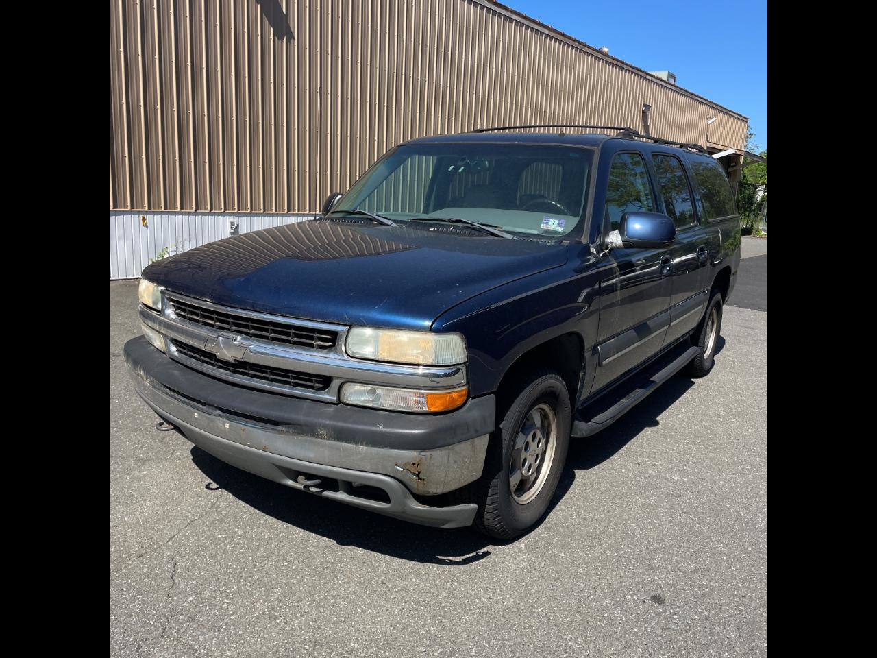 Used 2002 Chevrolet Suburban LT AWD/4WD image 1