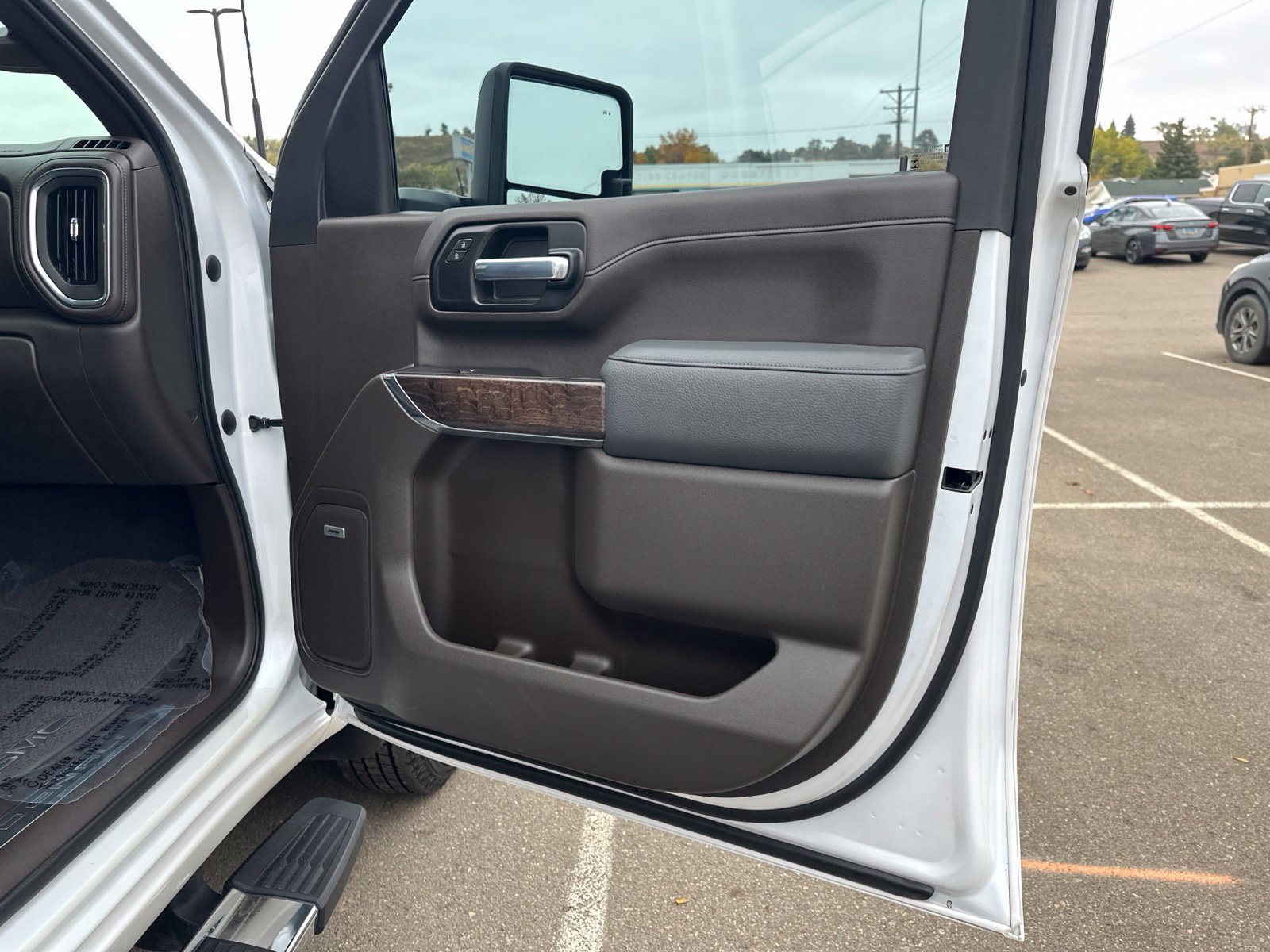 Used 2020 GMC Sierra 3500 Denali w/ Technology Package AWD/4WD image 41