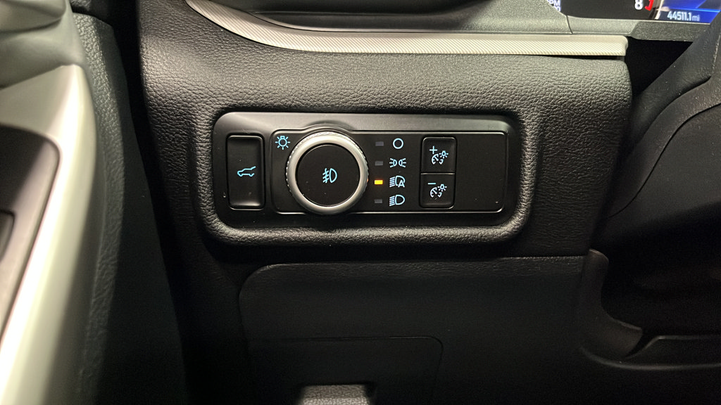 Used 2023 Ford Explorer XLT w/ Equipment Group 202A AWD/4WD image 36