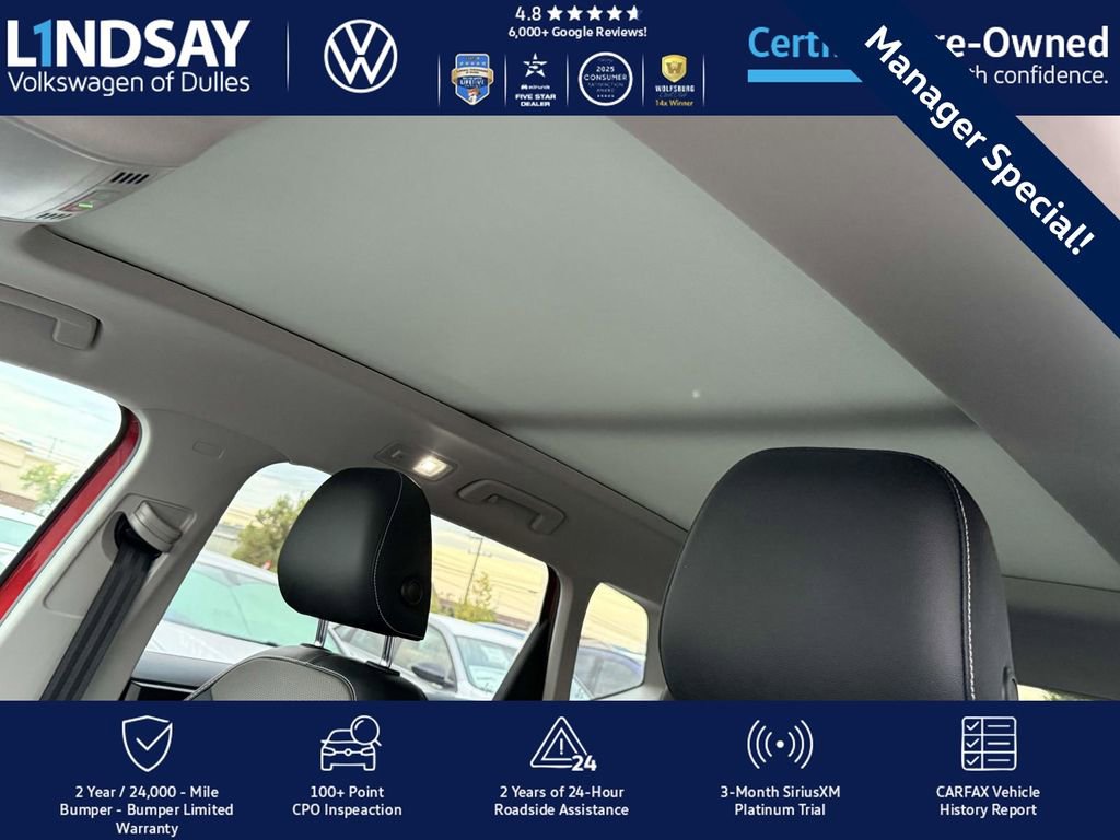 Certified 2022 Volkswagen Taos SEL w/ Panoramic Sunroof Package image 16