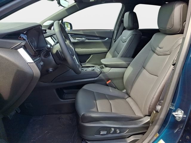 New 2026 Cadillac XT5 Premium Luxury w/ Driver Assist Package AWD/4WD image 9
