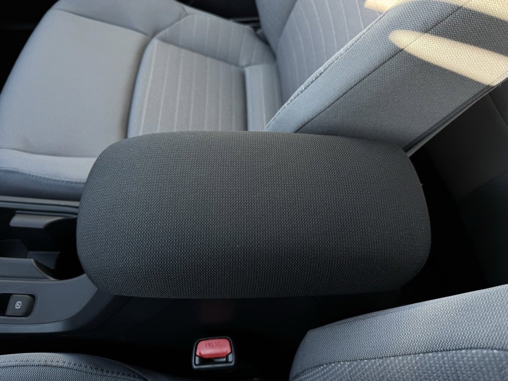 Used 2026 Toyota Corolla SE image 15