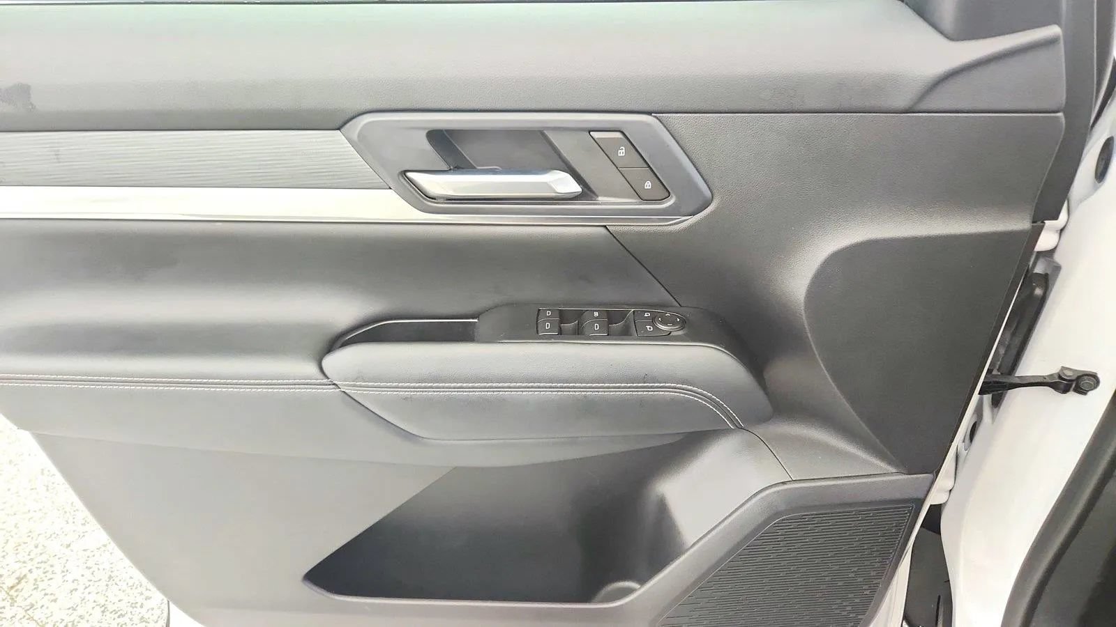 Used 2026 GMC Terrain Elevation FWD image 32