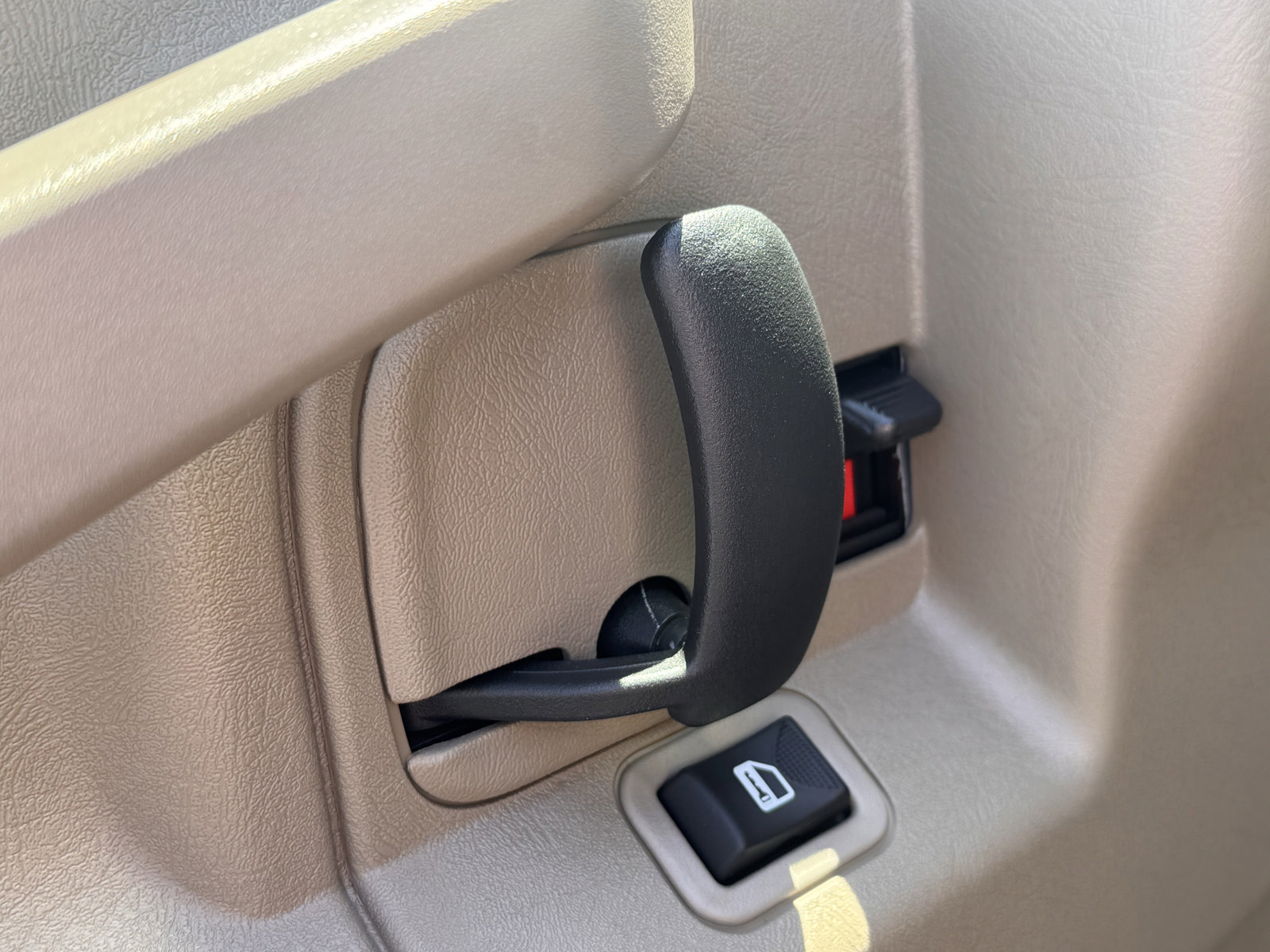 New 2026 Chevrolet Express 2500 w/ Driver Convenience Package RWD image 9