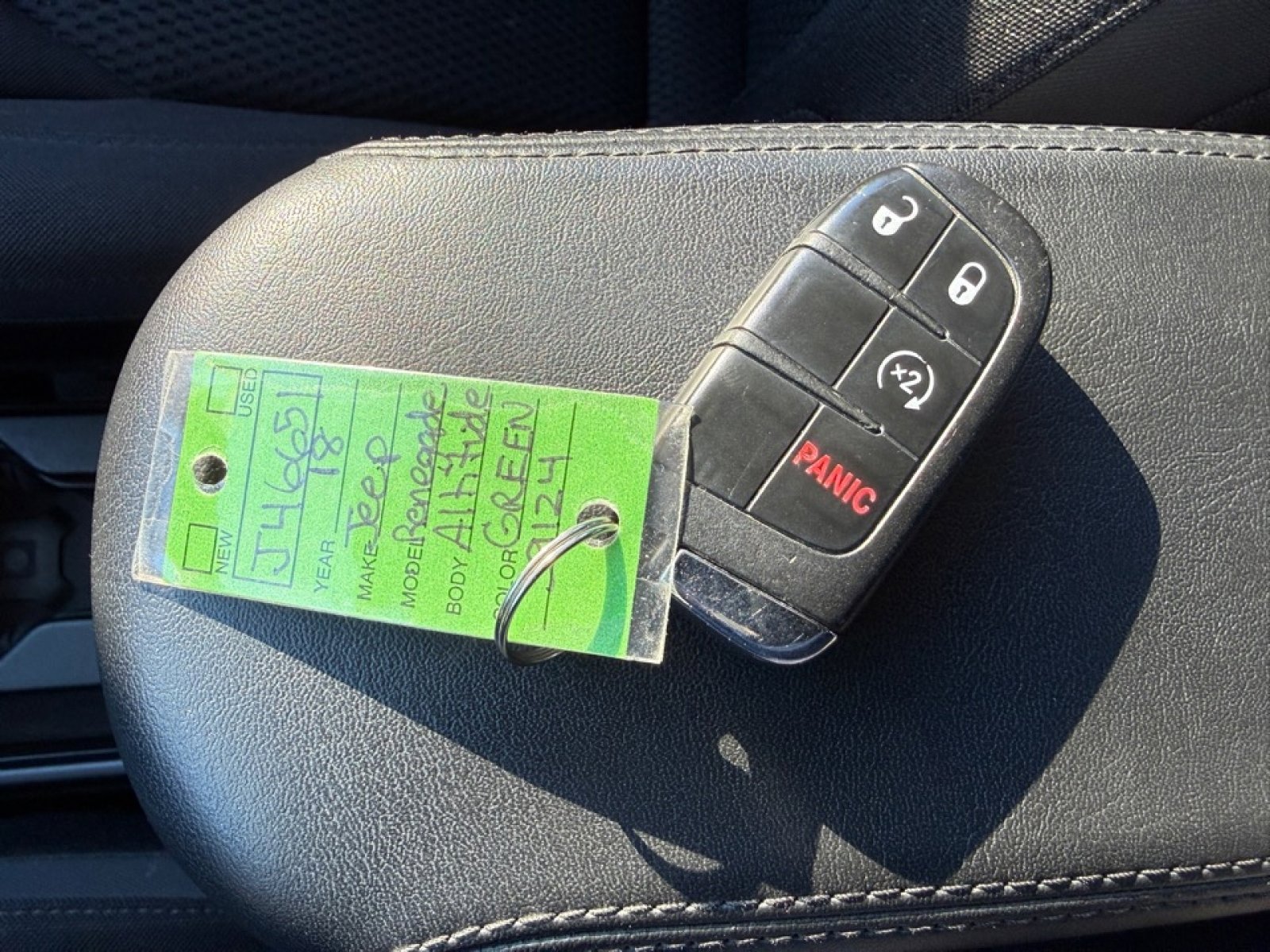 Used 2018 Jeep Renegade Altitude image 38