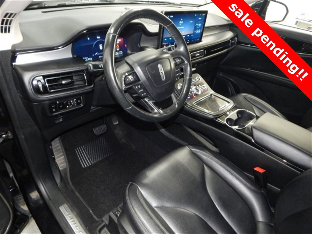 Used 2023 Lincoln Nautilus AWD w/ Premium Package image 13