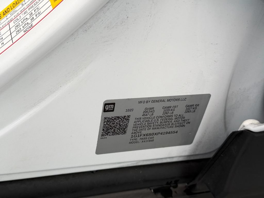 Certified 2023 Chevrolet Bolt LT w/ Infotainment Package FWD image 18