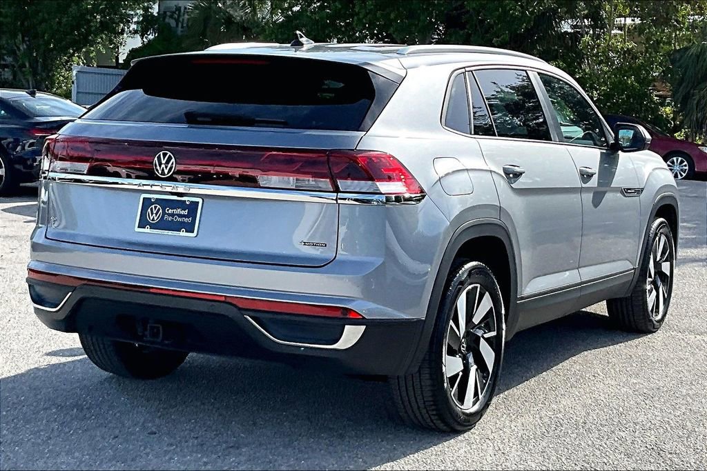 Certified 2025 Volkswagen Atlas Cross Sport SE AWD/4WD image 5