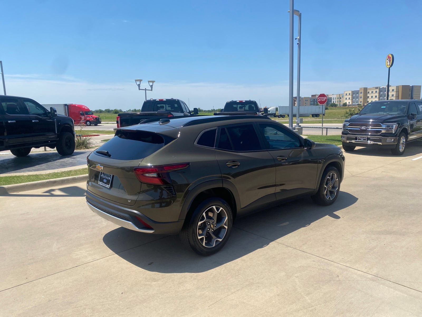 Used 2024 Chevrolet Trax LT FWD image 5
