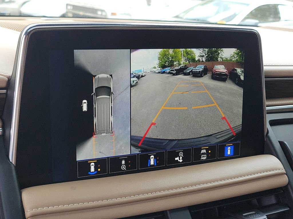 Used 2023 Chevrolet Tahoe Premier AWD/4WD image 30