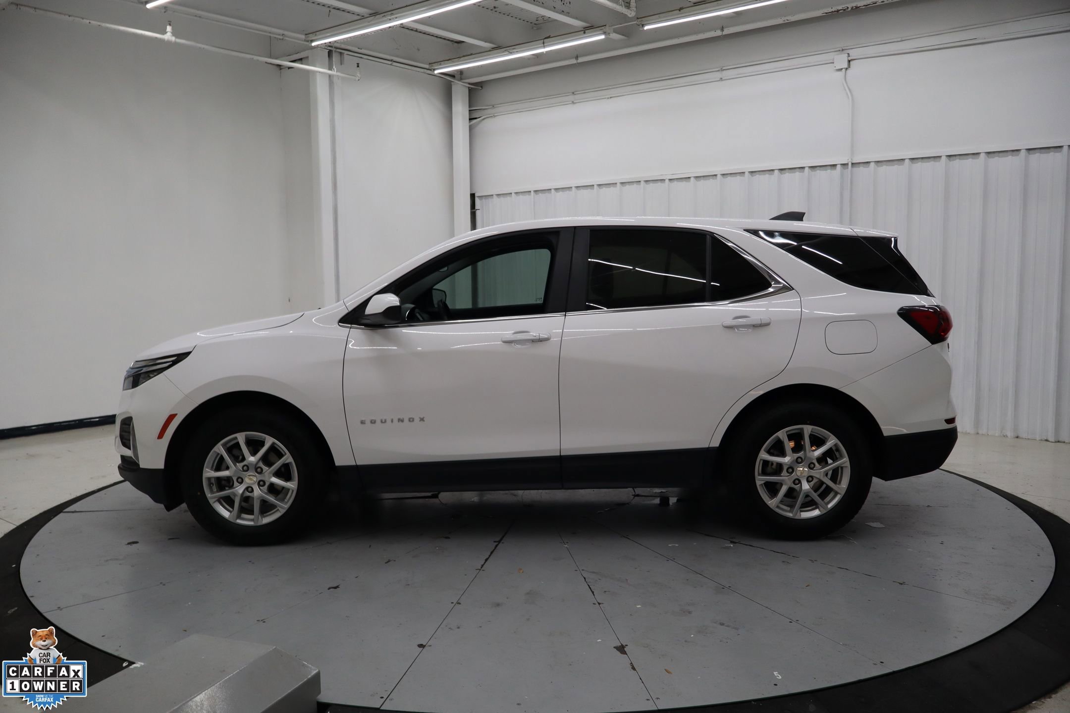 Used 2024 Chevrolet Equinox LT FWD image 9
