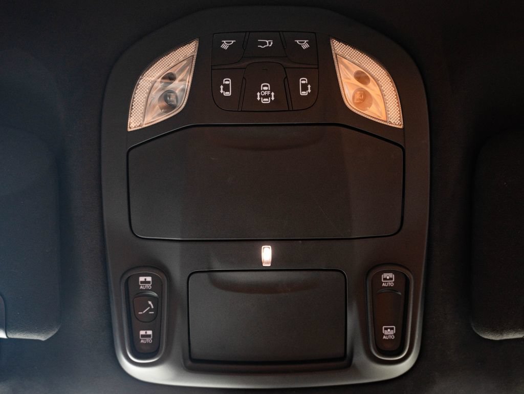 Used 2024 Chrysler Pacifica Pinnacle AWD/4WD image 41