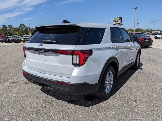 New 2026 Ford Explorer Active RWD image 4