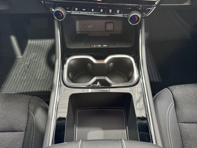 New 2026 Chevrolet Traverse LT w/ Midnight/Sport Edition image 21