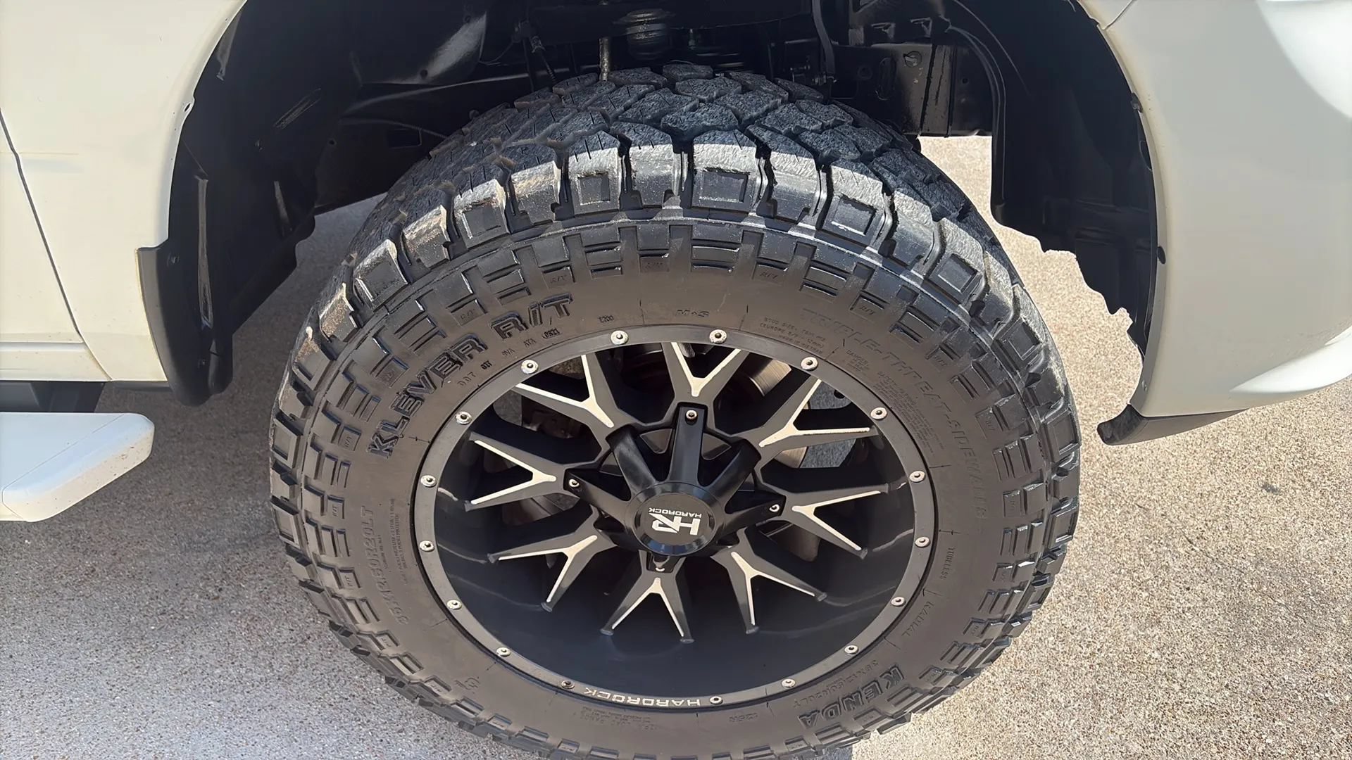 Used 2017 RAM 1500 Limited AWD/4WD image 15