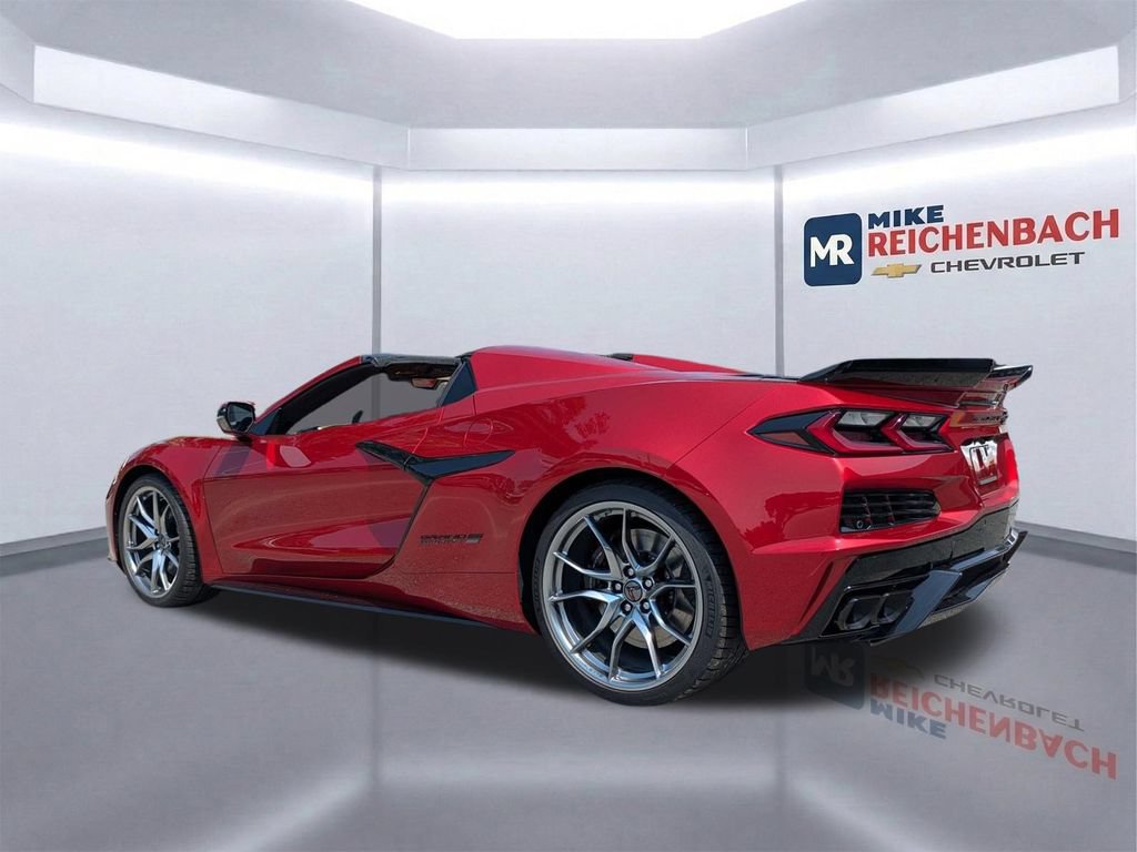 New 2027 Chevrolet Corvette Grand Sport w/ Z52 Sport Performance Package RWD image 7