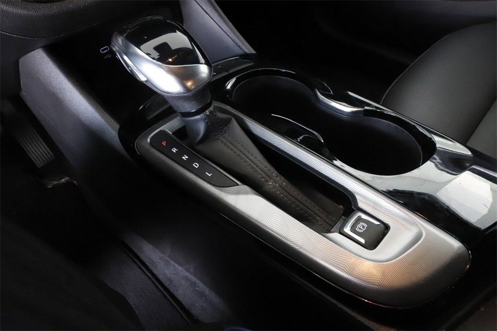 Used 2025 Buick Envista Sport Touring image 20