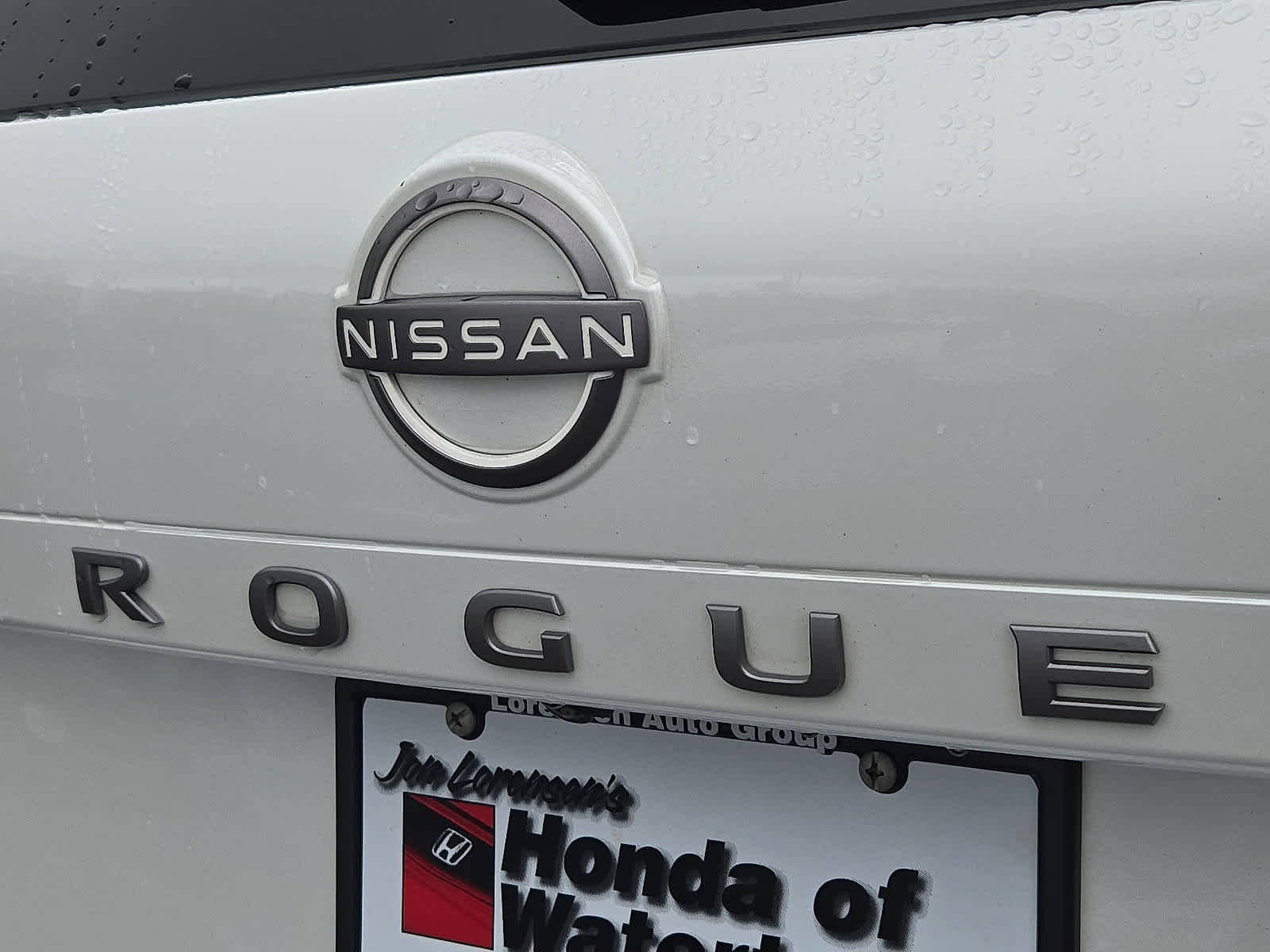 Used 2024 Nissan Rogue SL image 30