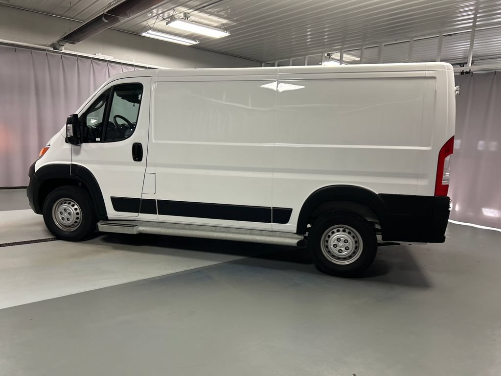 Used 2025 RAM ProMaster 2500 w/ U-Haul Equipment Group FWD image 4