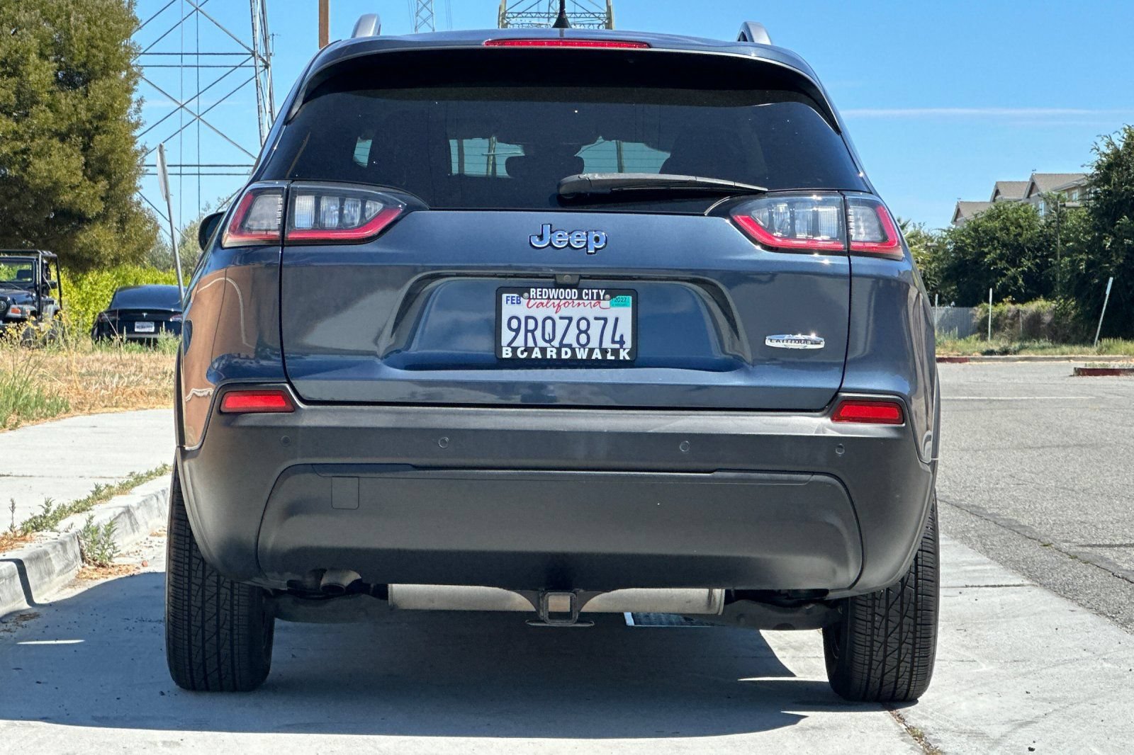 Used 2021 Jeep Cherokee Latitude Plus FWD image 5