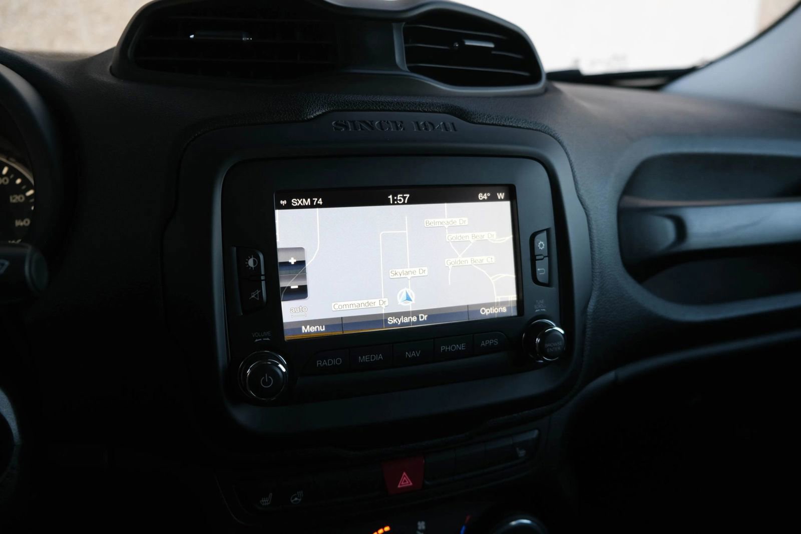 Used 2017 Jeep Renegade Latitude image 38