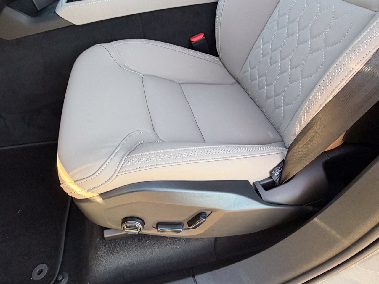 New 2026 Volvo XC90 B6 Plus w/ Protection Package Premier AWD/4WD image 19