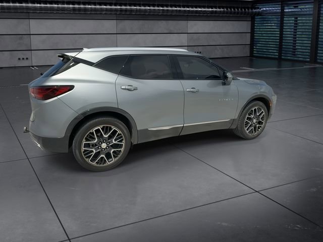 Used 2023 Chevrolet Blazer Premier w/ Driver Confidence II Package image 8
