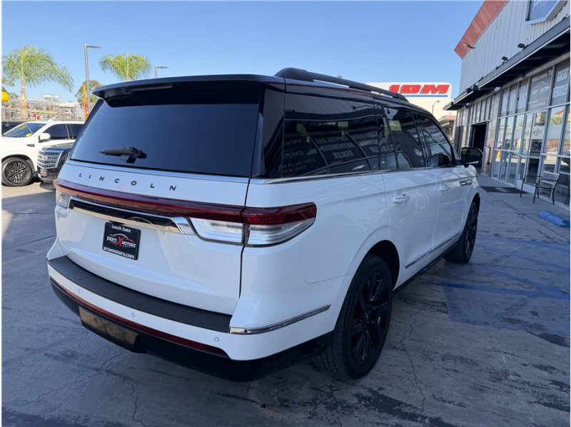 Used 2022 Lincoln Navigator Black Label AWD/4WD image 15