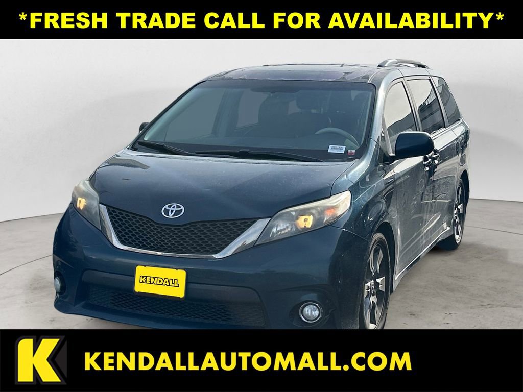 Used 2011 Toyota Sienna SE w/ Preferred Pkg
