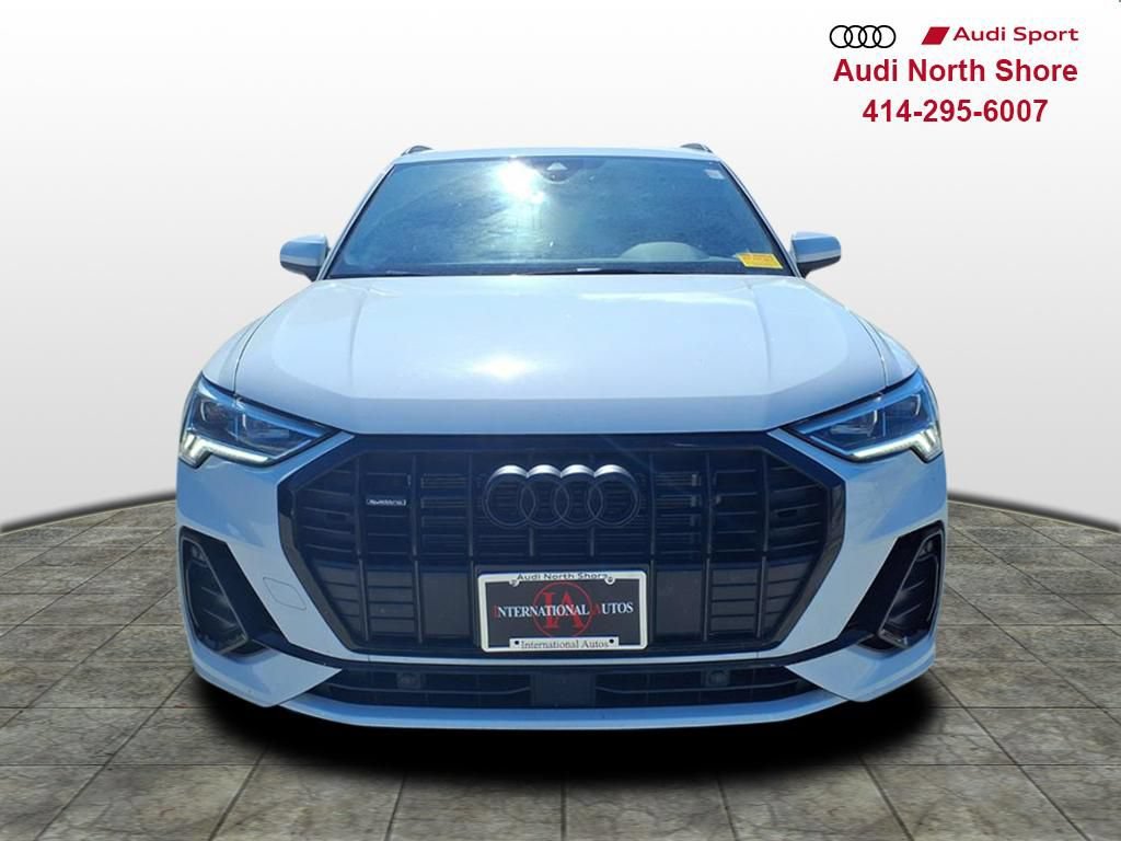 Used 2023 Audi Q3 2.0T Premium w/ Black Optic Sport Package AWD/4WD image 6