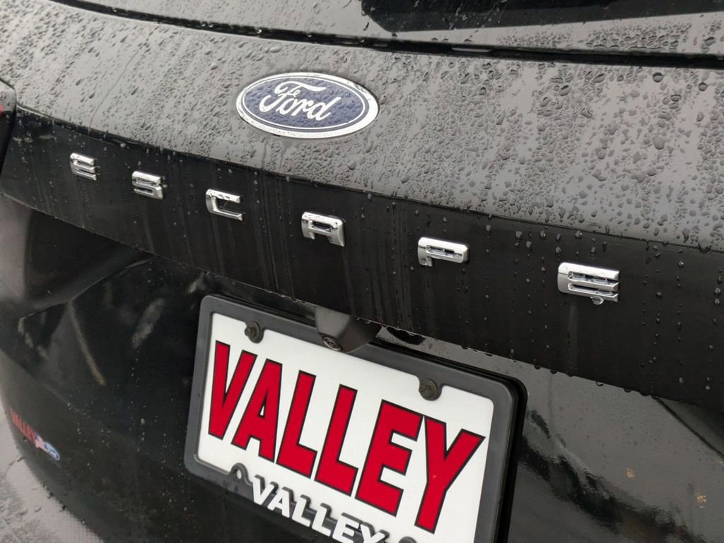 New 2026 Ford Escape ST-Line w/ Cold Weather Package image 12