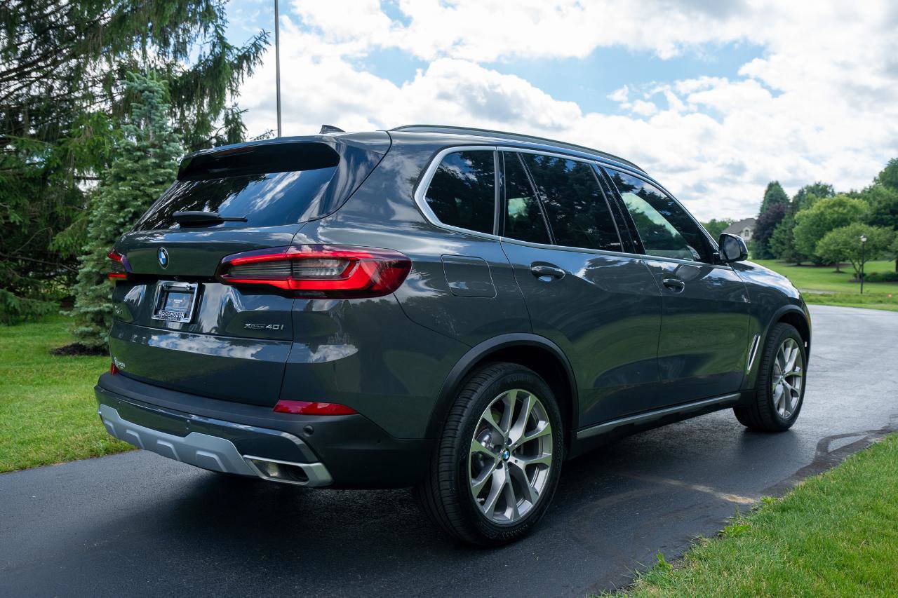 Used 2022 BMW X5 xDrive40i AWD/4WD image 3