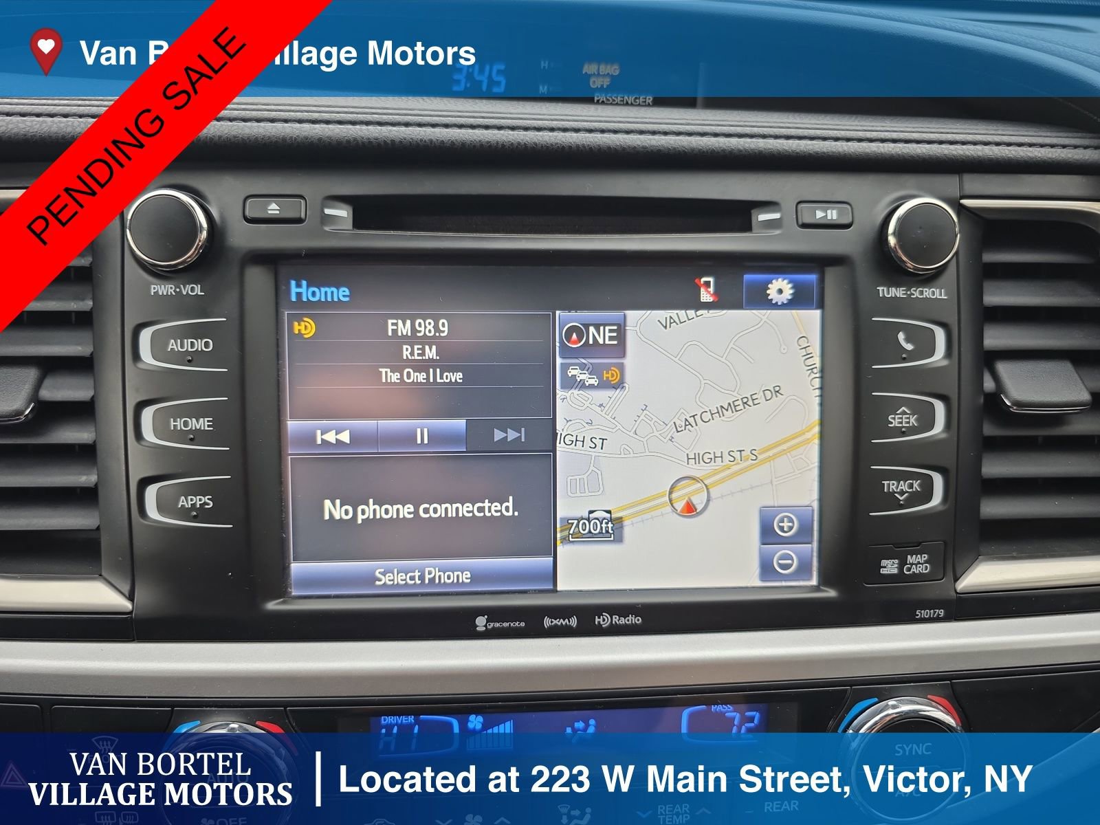 Used 2018 Toyota Highlander SE image 19