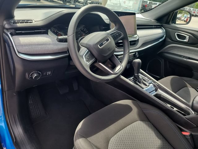 Used 2023 Jeep Compass Sport AWD/4WD image 19